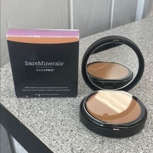 bareMinerals BAREPRO Powder Foundation - Sable